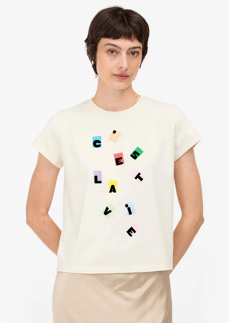 Classic Tee - C'est la Vie