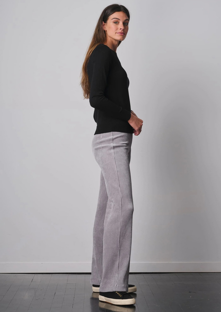Flavia Pant
