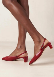 Lindy Pumps