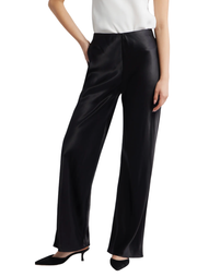 Silvi Pant
