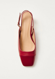 Lindy Pumps