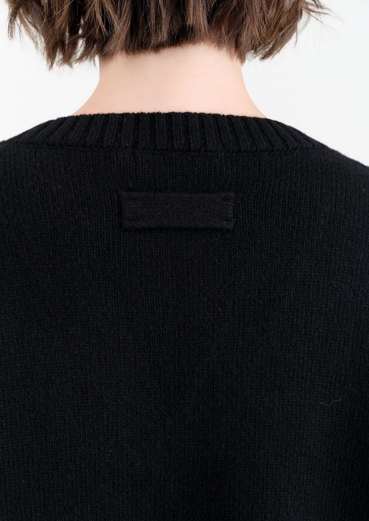 Aura V neck sweater