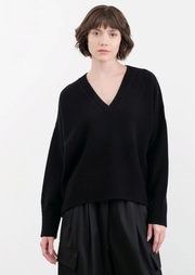 Aura V neck sweater