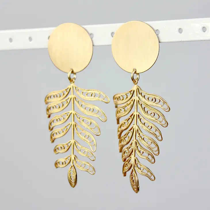 GNDE90 Brass leaf post earrings