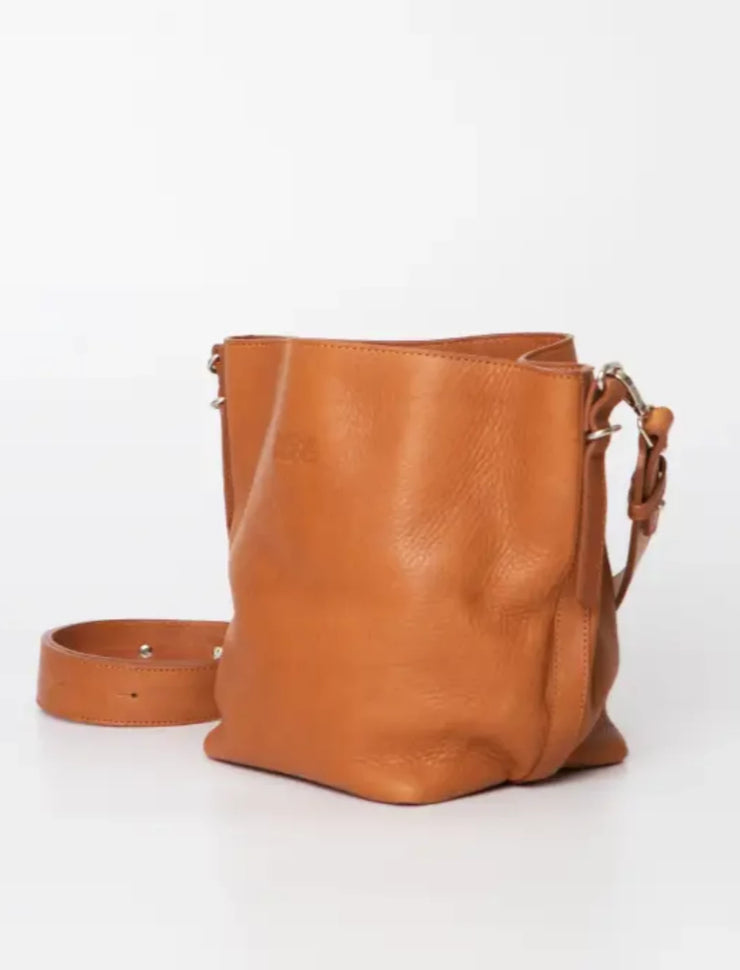 Grande Bucket Bag