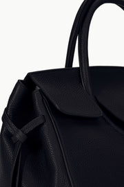 Maude Carryall
