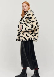 Rita Coat