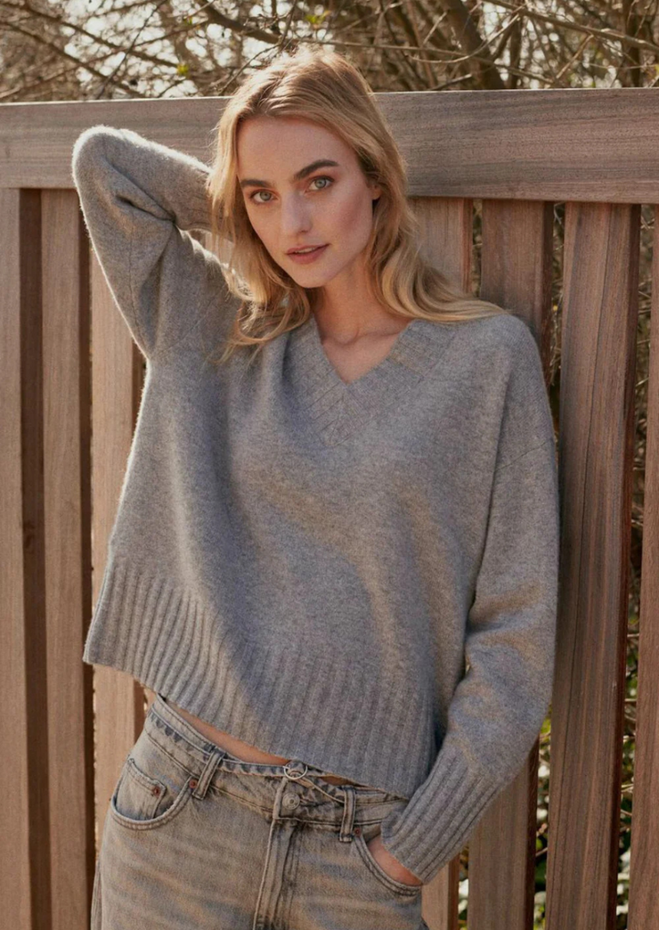 Relaxed Fit Organic Cashmere Sweater, Sweater 104529