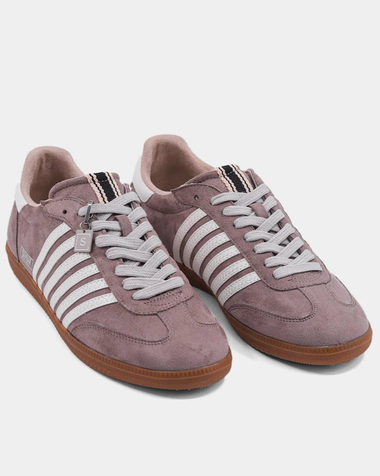 Stevie Sneaker